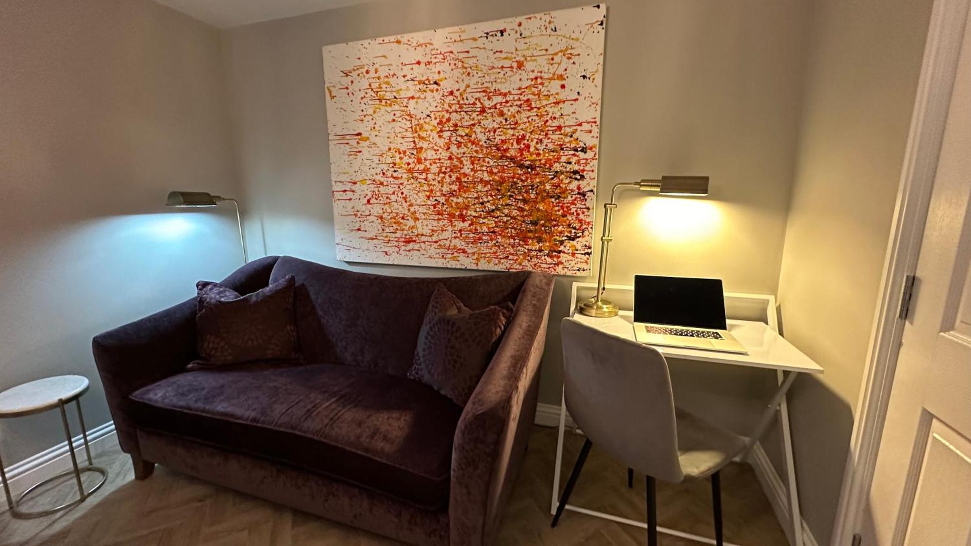 Harper Luxe Serviced Apartments Дънстейбъл Екстериор снимка